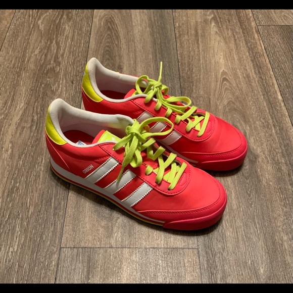 Adidas Orion 2
ADIDAS Orion Pink White Neon, Sz 4 - Picture 2 of 8